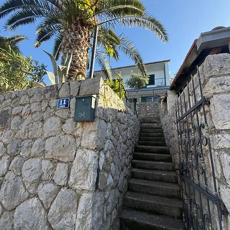 Vakantiehuis Enas Trpanj